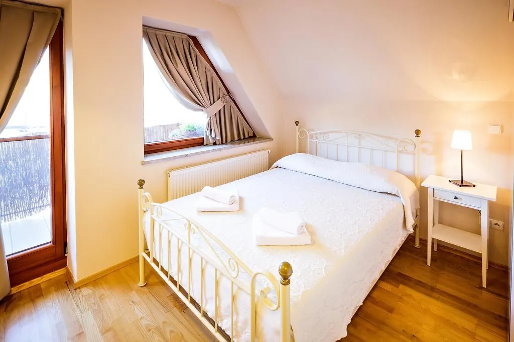 Zakopane Apartamenty Lux 0*,